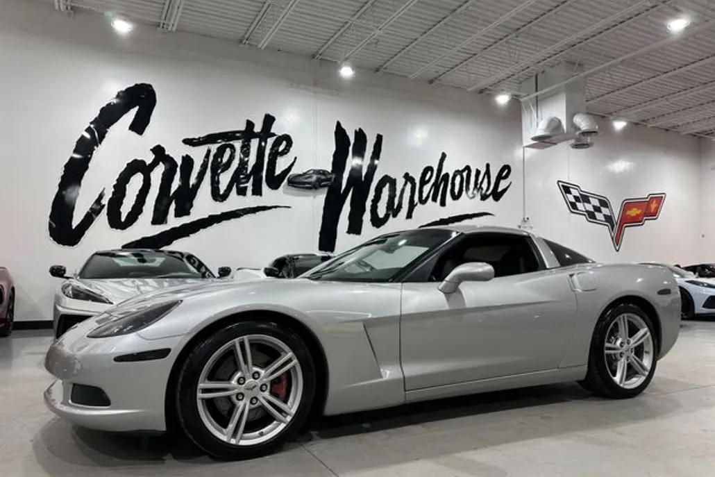 2005 Chevrolet Corvette 3LT photo 1