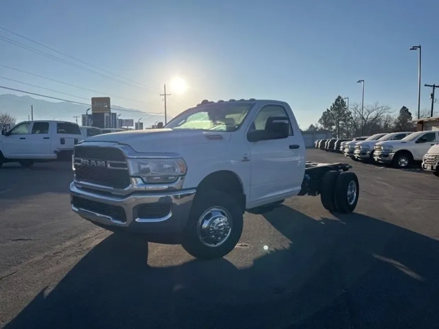2024 Ram 3500 Tradesman photo 1