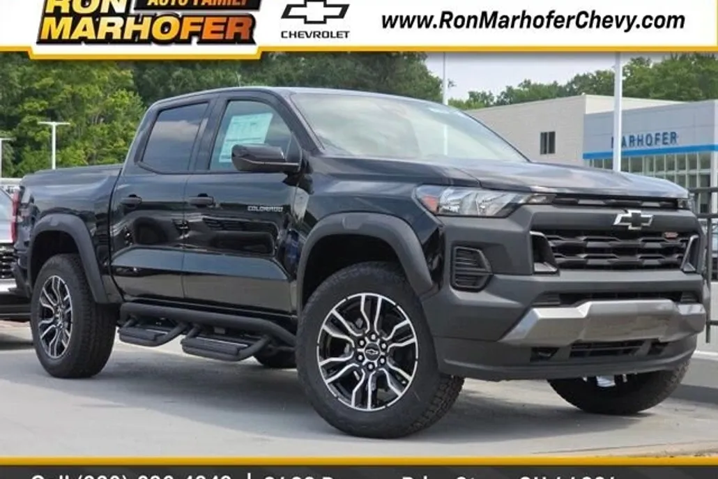 2026 Chevrolet Colorado Trail Boss photo 1