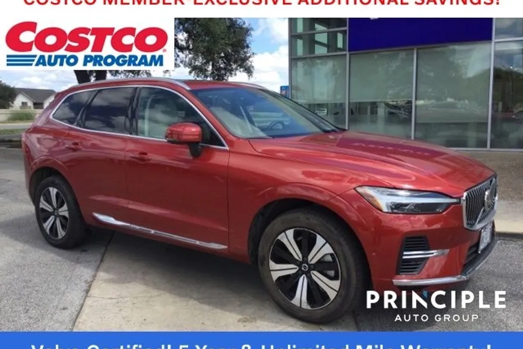 2023 Volvo XC60 Recharge Hybrid T8 Plus photo 1