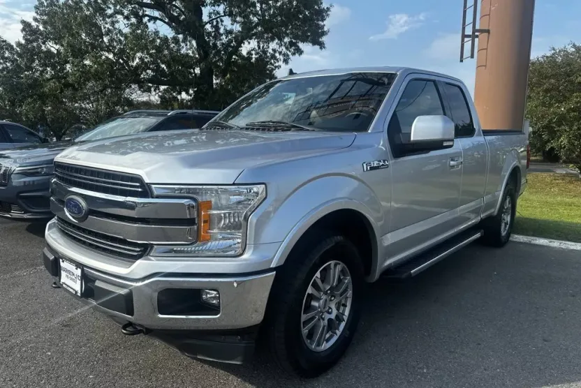 2019 Ford F-150 Lariat photo 1