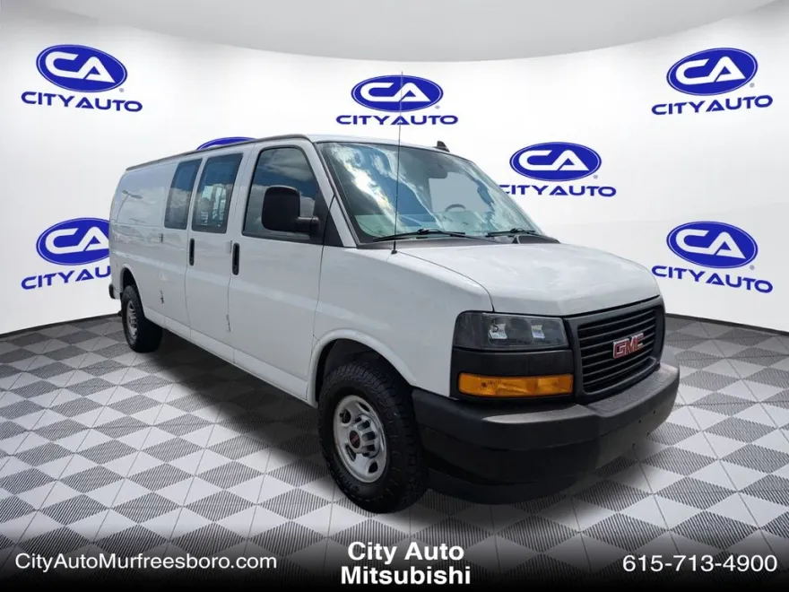 2022 Gmc Savana 2500 photo 1