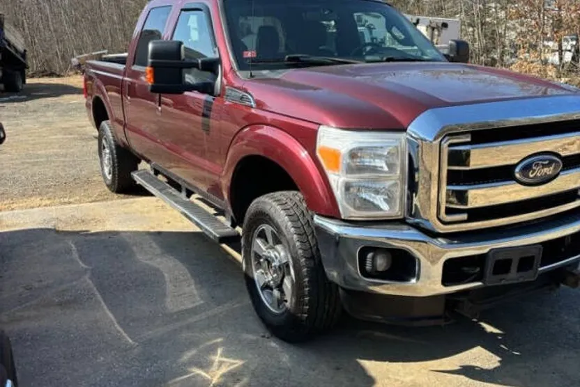 2011 Ford F-350 Lariat photo 1