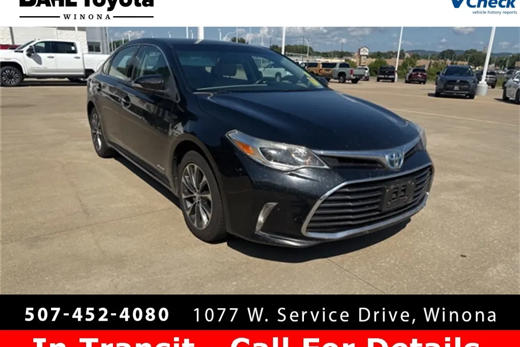 2016 Toyota Avalon Hybrid Limited photo 1