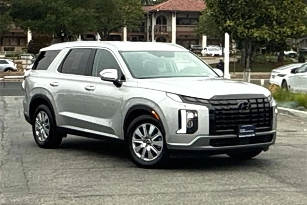2024 Hyundai Palisade SEL photo 1