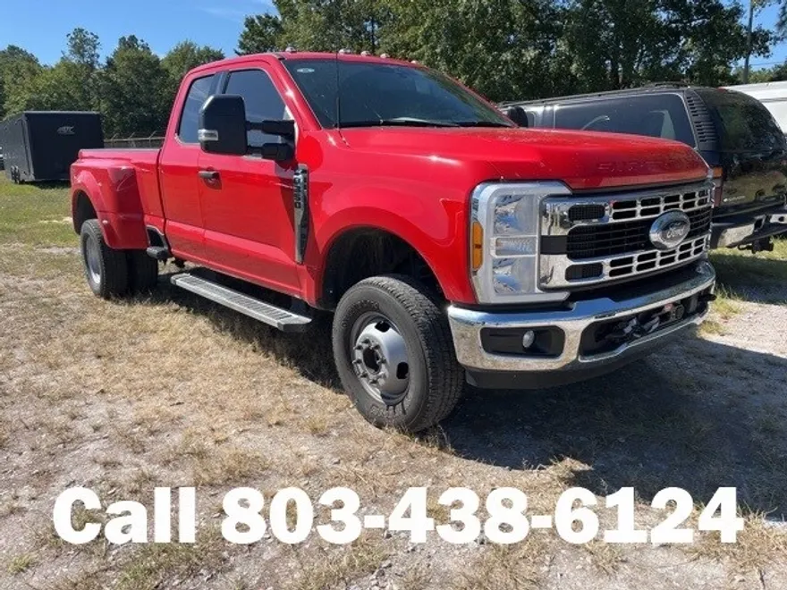 2023 Ford F-350 XLT photo 1