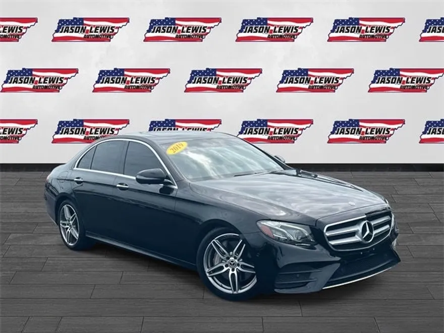2019 Mercedes Benz E 300 photo 1