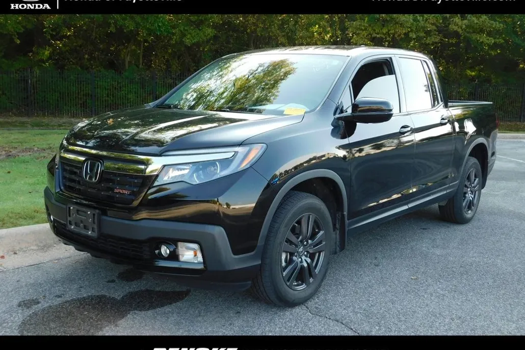 2020 Honda Ridgeline Sport photo 1