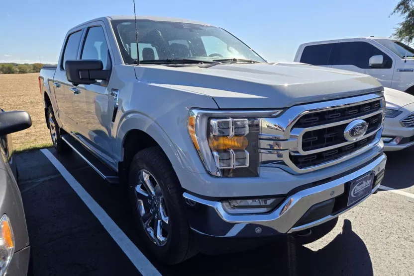 2023 Ford F-150 XLT photo 1