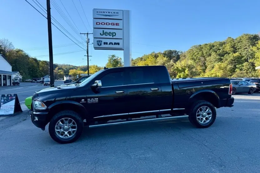 2017 Ram 2500 Limited photo 1