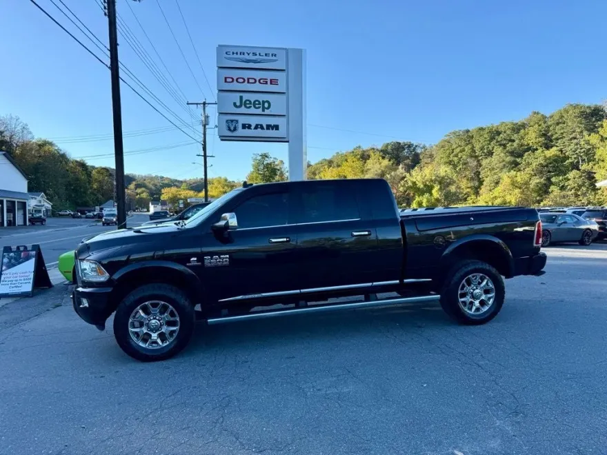 2017 Ram 2500 Limited photo 1