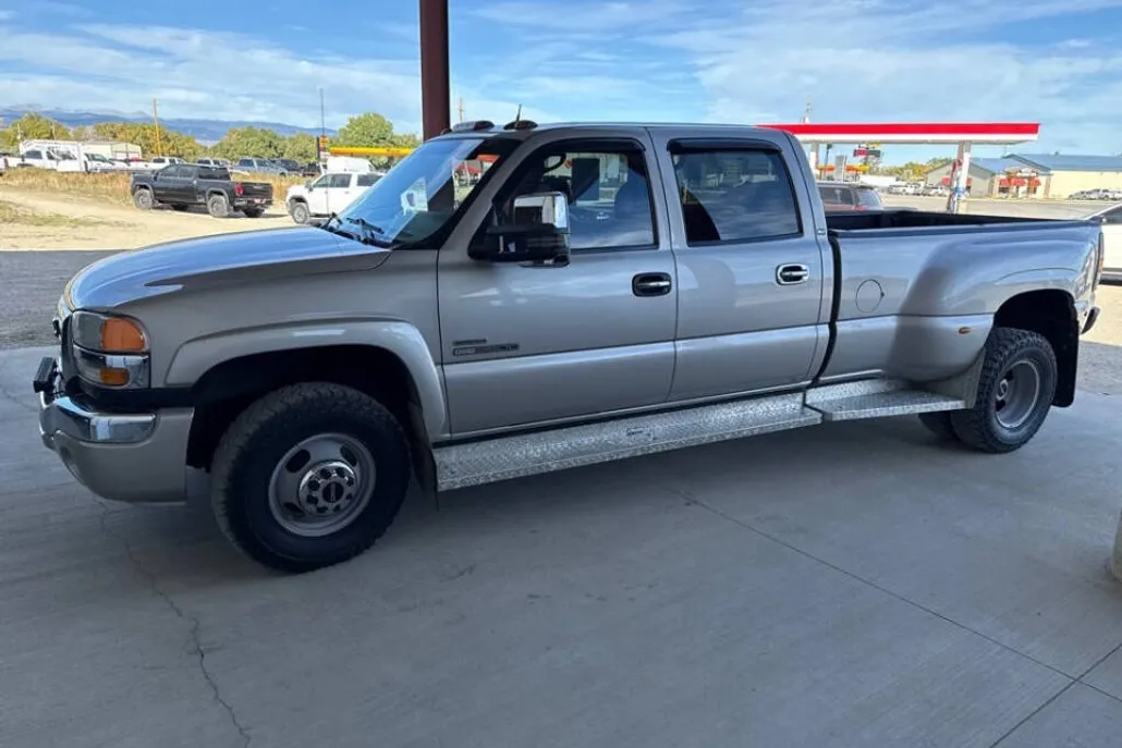 2005 Gmc Sierra 3500 Work Truck photo 1