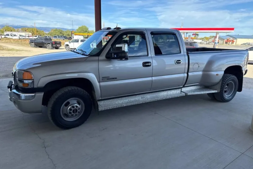 2005 Gmc Sierra 3500 Work Truck photo 1