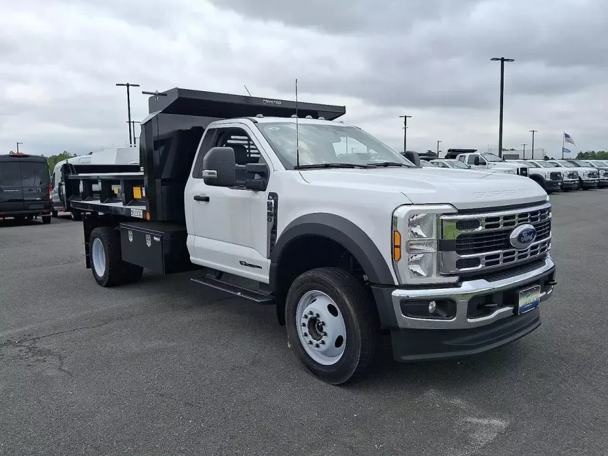 2024 Ford F-450 XL photo 1