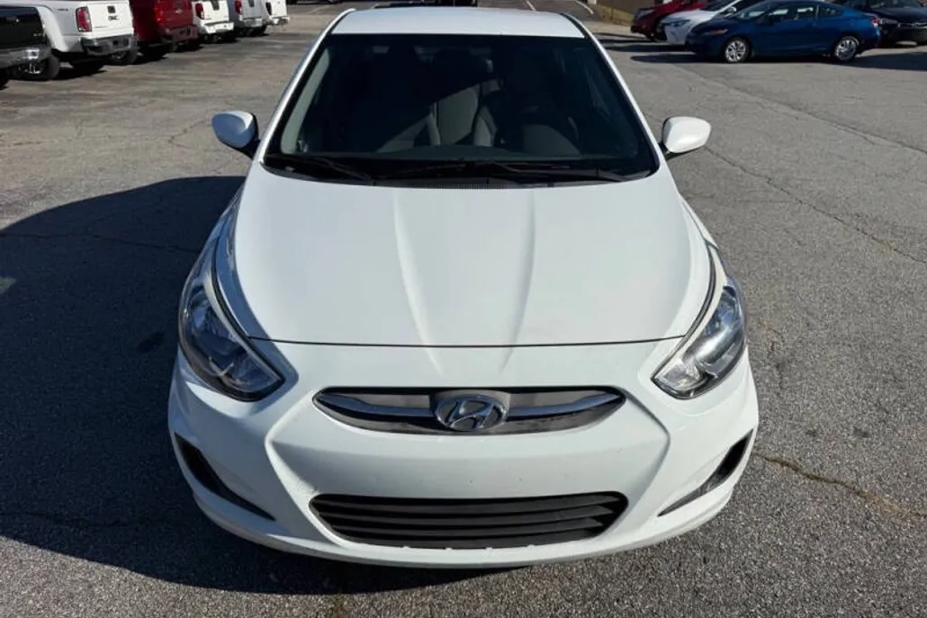 2016 Hyundai Accent GS GLS photo 1