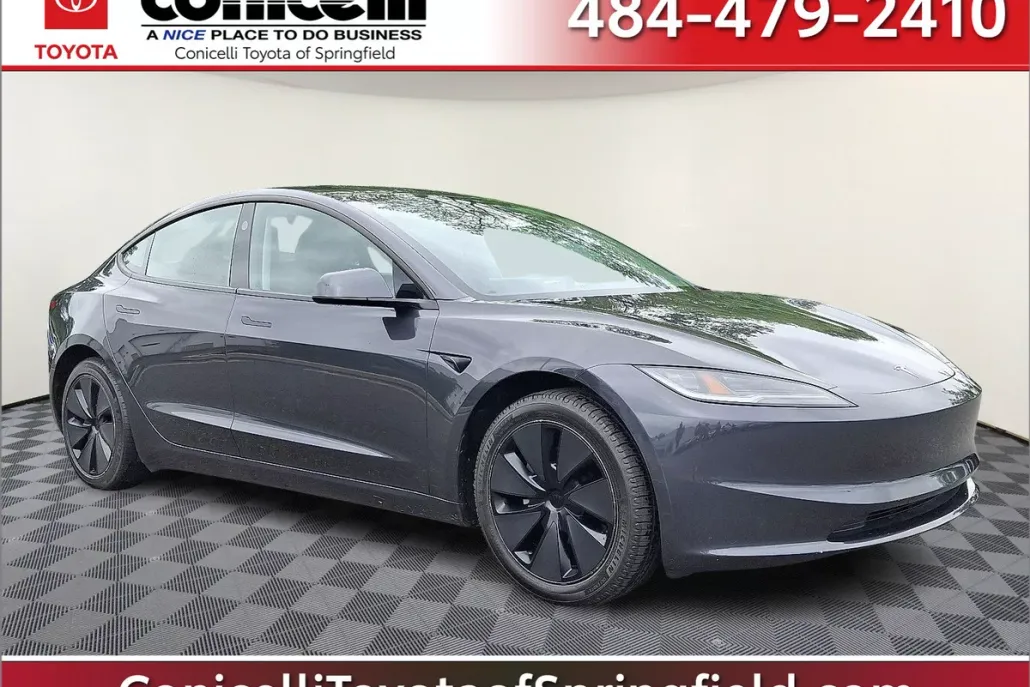 2025 Tesla Model 3 Long Range photo 1