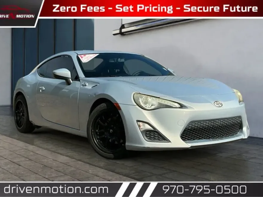 2013 Scion FR-S 10 Series photo 1