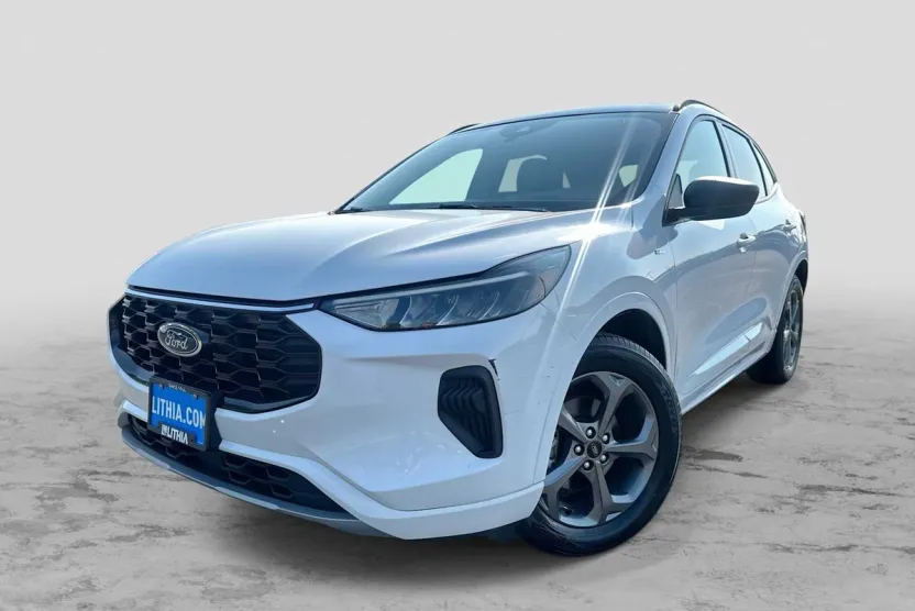 2023 Ford Escape ST-Line photo 1