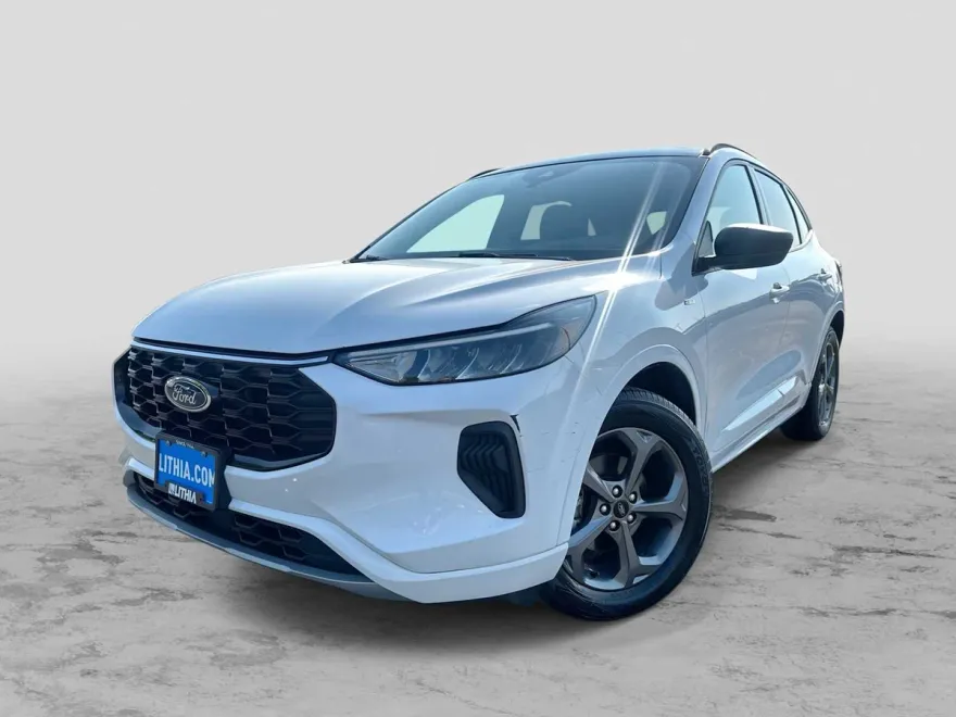 2023 Ford Escape ST-Line photo 1