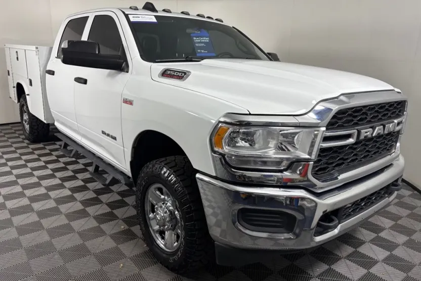 2022 Ram 3500 Tradesman photo 1