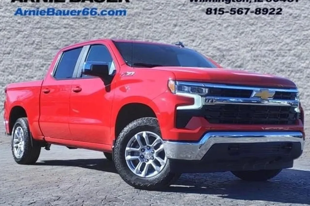 2024 Chevrolet Silverado 1500 LT photo 1