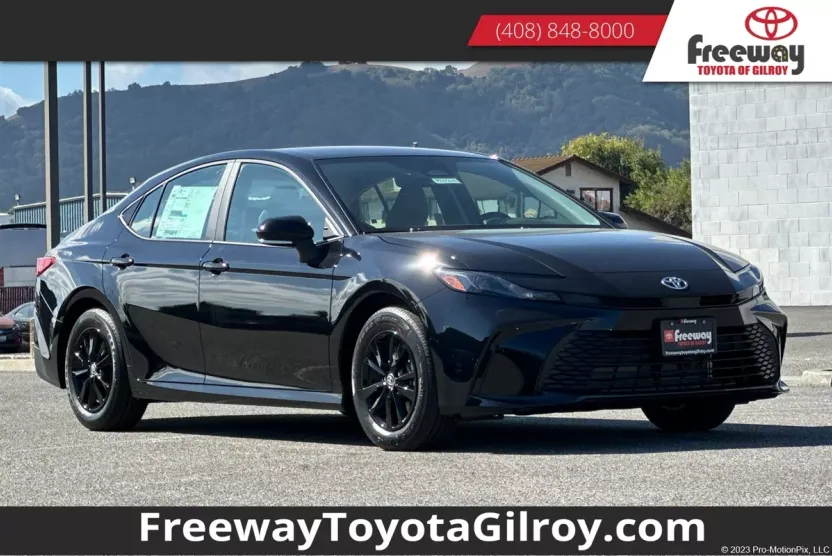2026 Toyota Camry LE photo 1