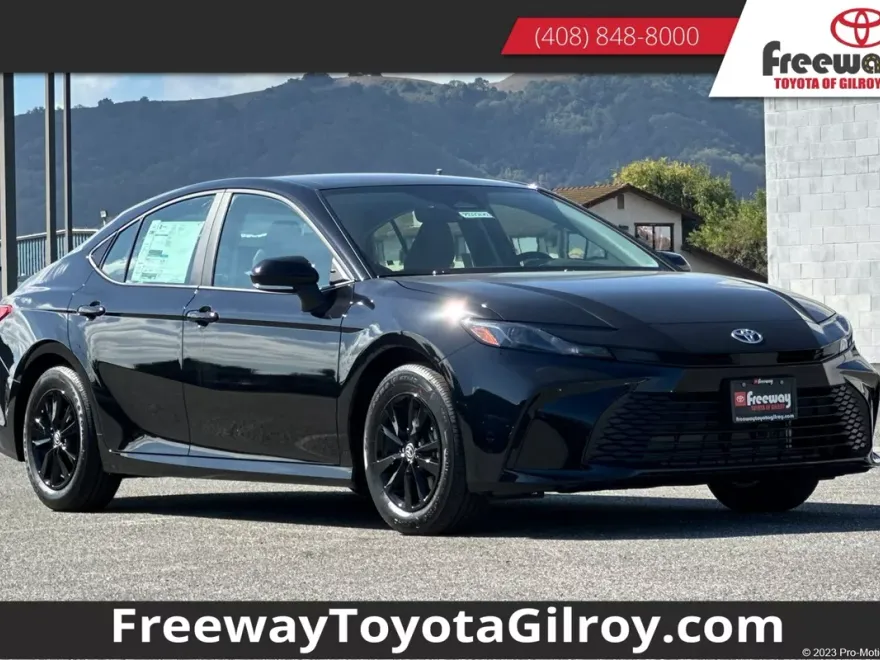 2026 Toyota Camry LE photo 1