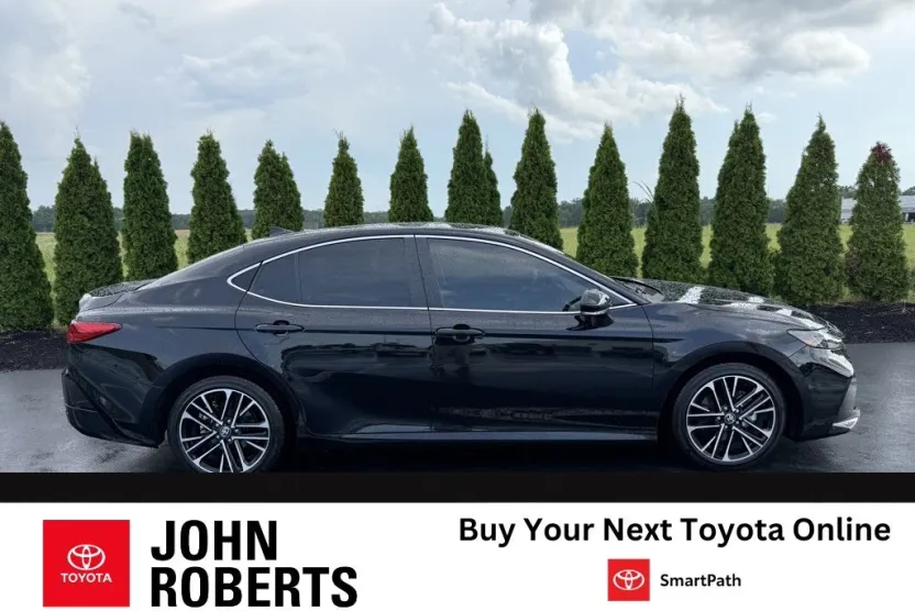 2025 Toyota Camry XLE photo 1