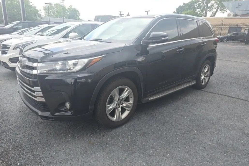 2017 Toyota Highlander Limited Platinum photo 1