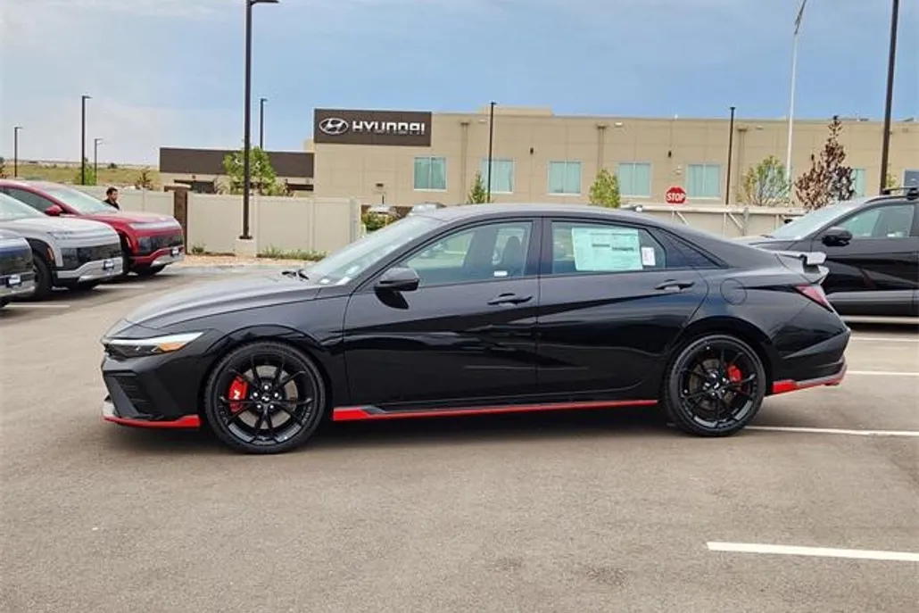2025 Hyundai Elantra N photo 1