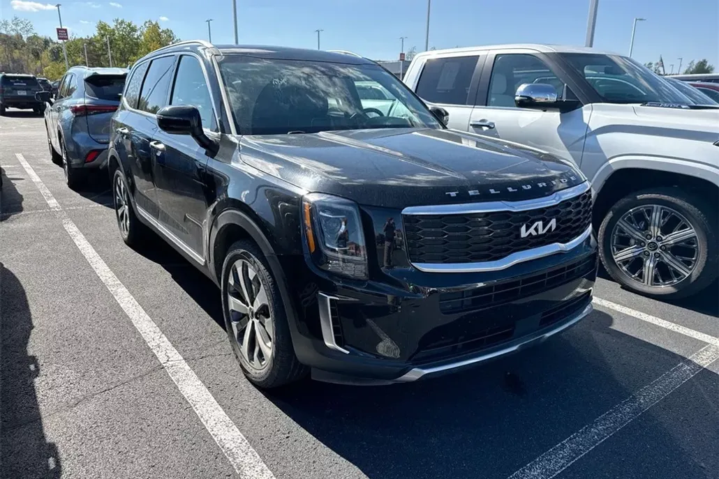 2022 Kia Telluride S photo 1