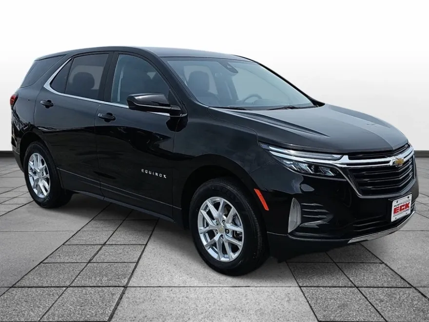2023 Chevrolet Equinox LT photo 1