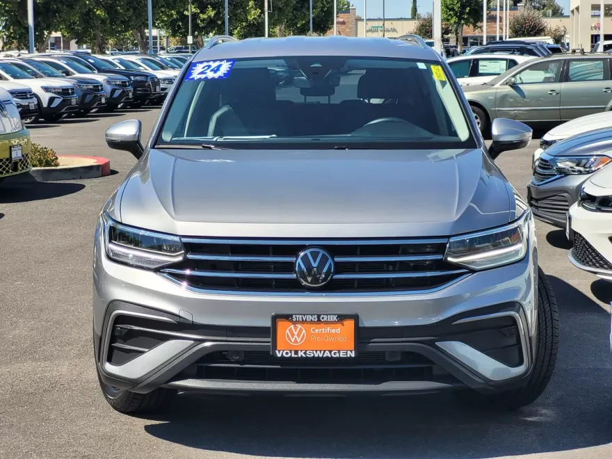 2024 Volkswagen Tiguan SE Wolfsburg Edition photo 1