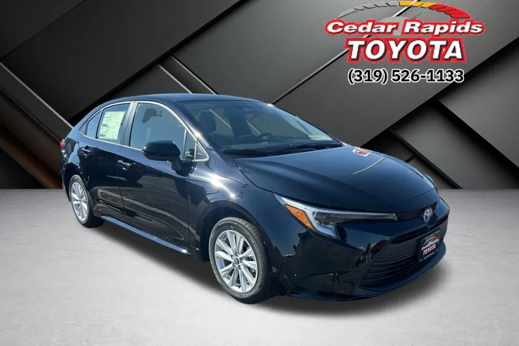 2025 Toyota Corolla Hybrid LE photo 1