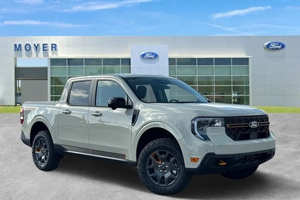 2025 Ford Maverick Tremor photo 1