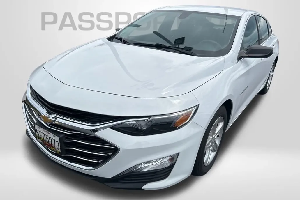 2020 Chevrolet Malibu photo 1