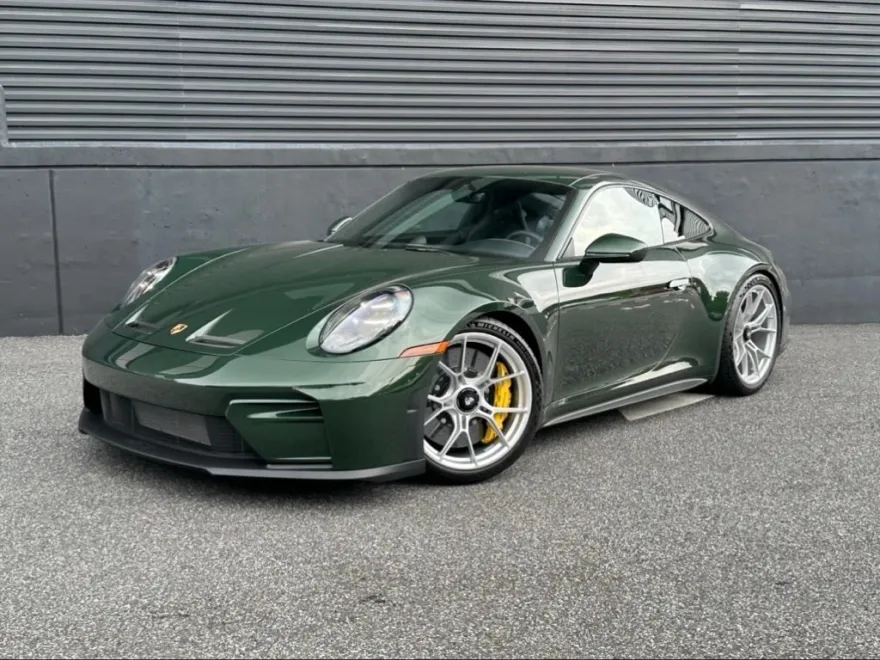2025 Porsche 911 GT3 Touring photo 1