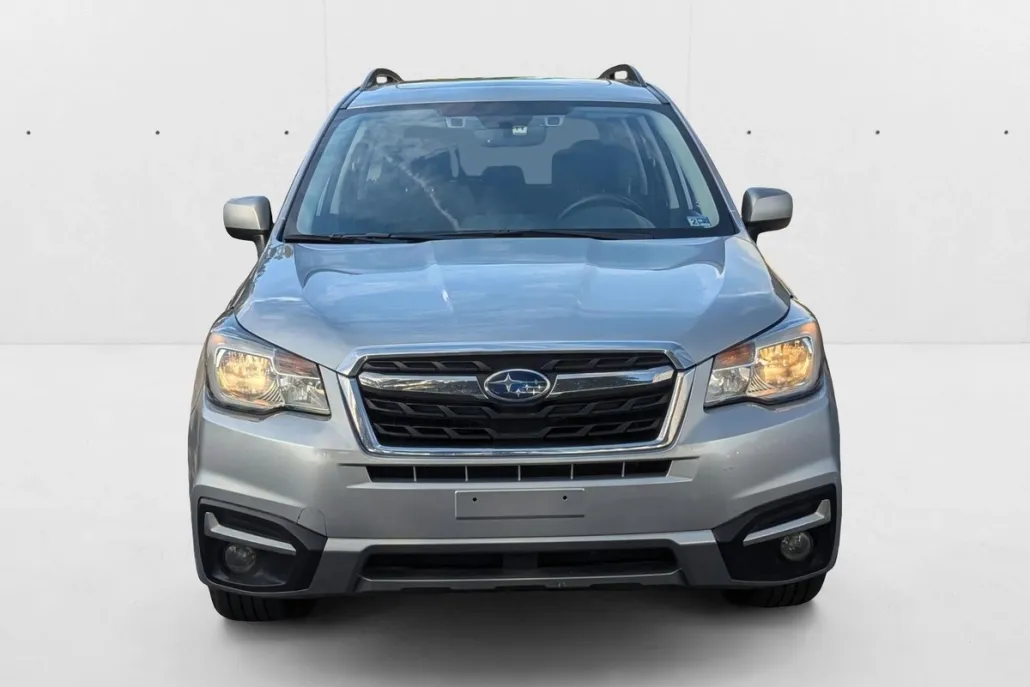 2018 Subaru Forester Premium photo 1