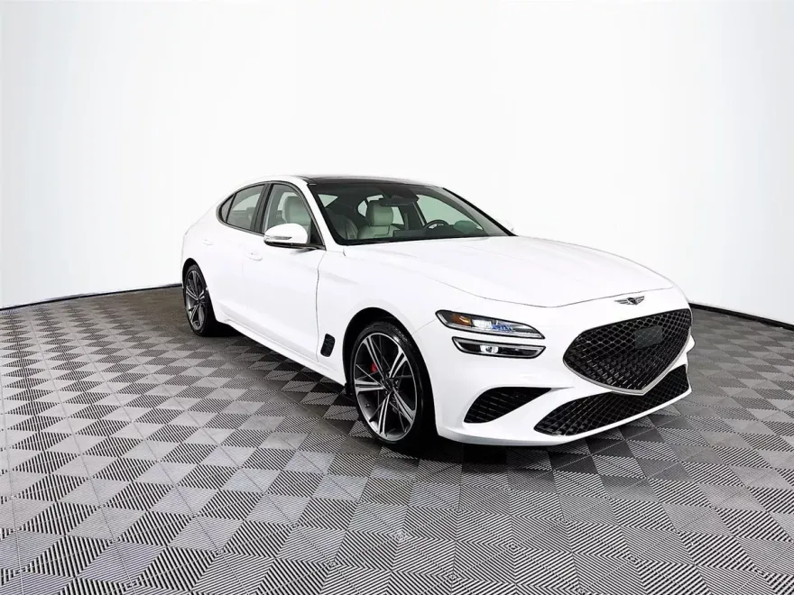 2025 Genesis G70 2.5T Prestige photo 1