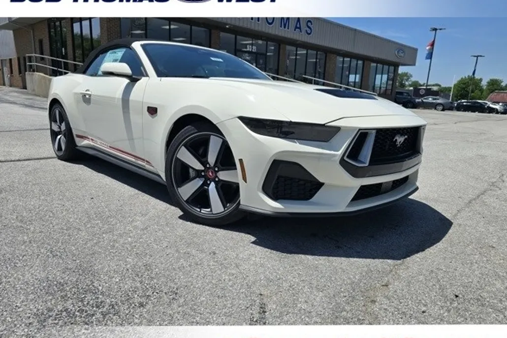 2025 Ford Mustang GT Premium Convertible photo 1