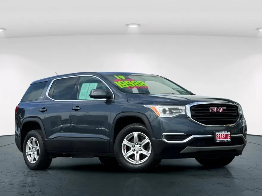 2019 Gmc Acadia SLE photo 1