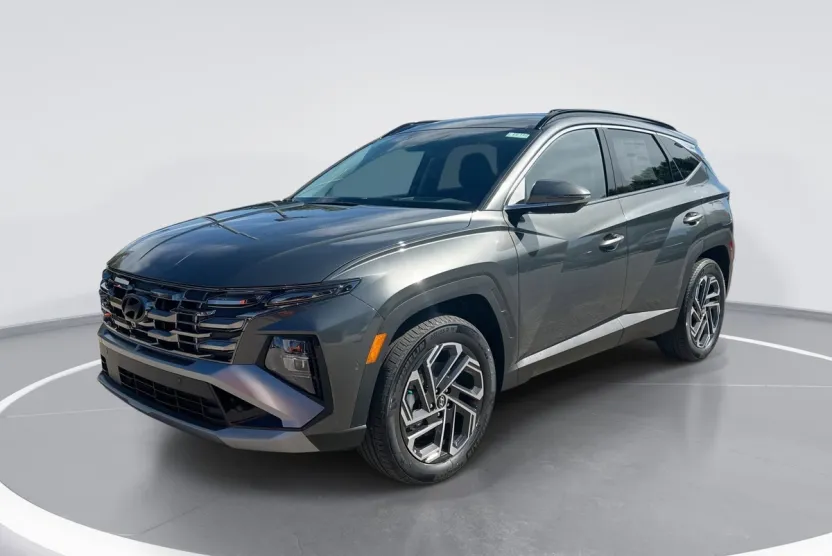 2025 Hyundai Tucson Hybrid Limited photo 1