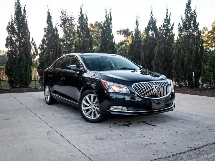 2016 Buick LaCrosse Leather photo 1