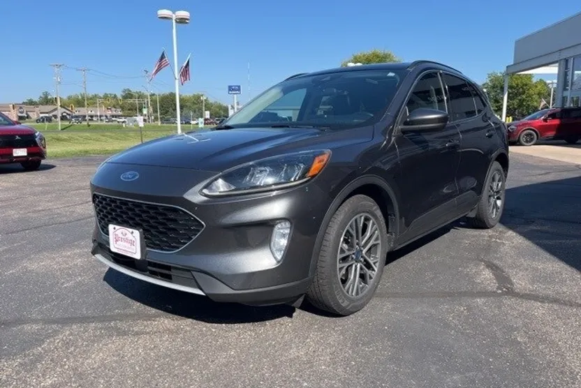 2020 Ford Escape SEL photo 1