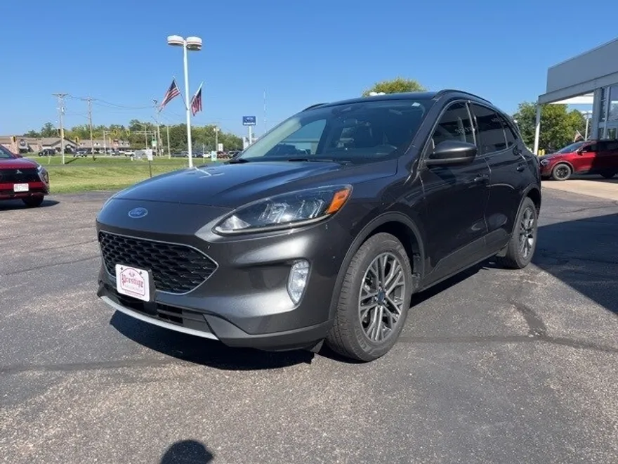 2020 Ford Escape SEL photo 1