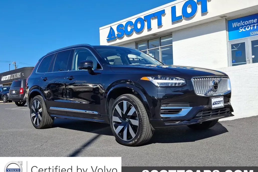 2023 Volvo XC90 Recharge Plus photo 1