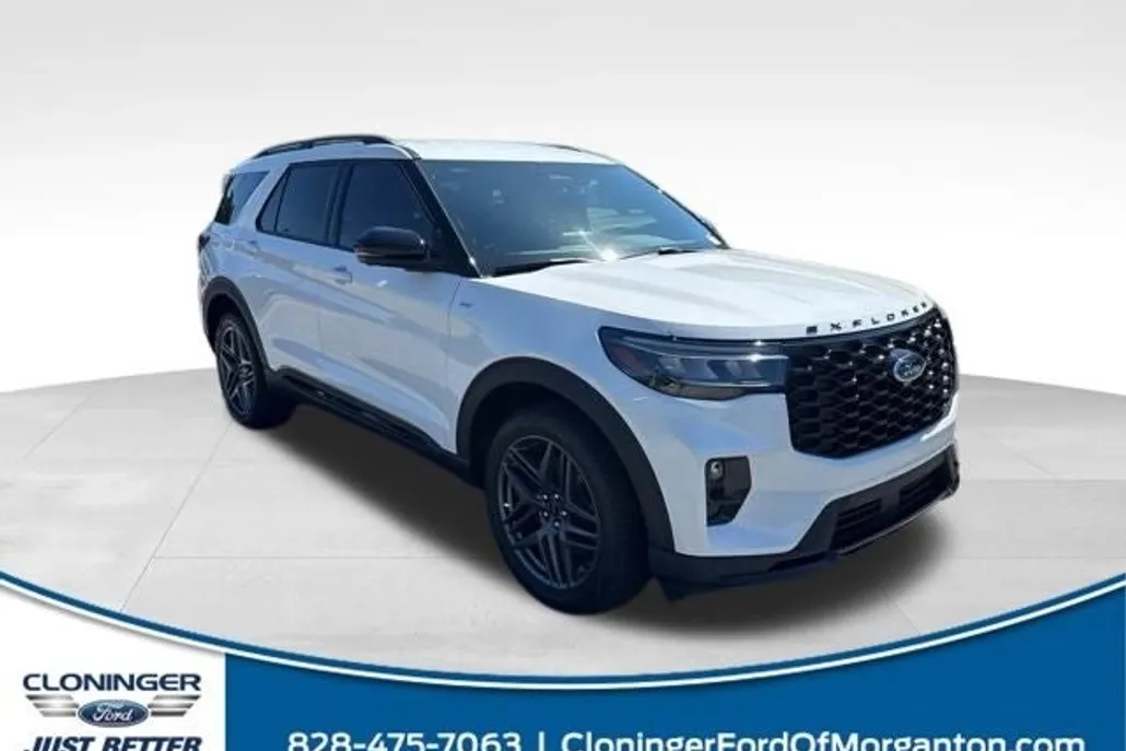 2025 Ford Explorer ST-Line photo 1