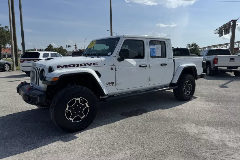 2023 Jeep Gladiator Mojave photo 1