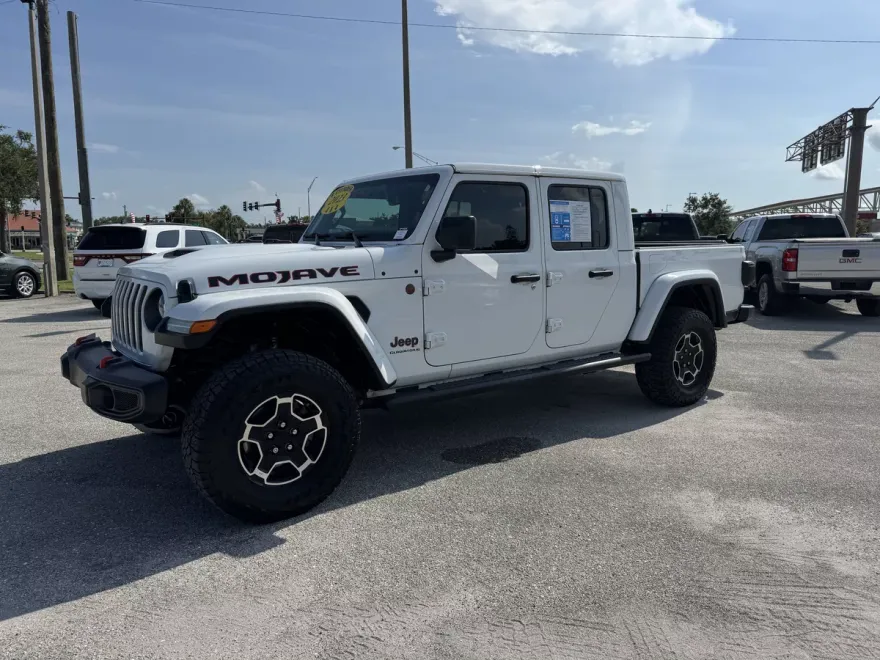 2023 Jeep Gladiator Mojave photo 1