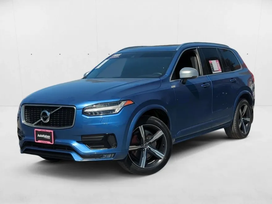 2016 Volvo XC90 T6 R-Design AWD photo 1